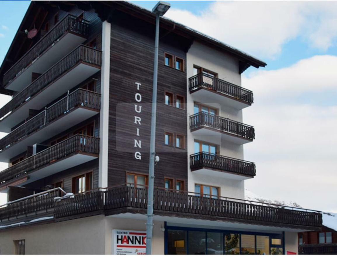 Apartment Touring